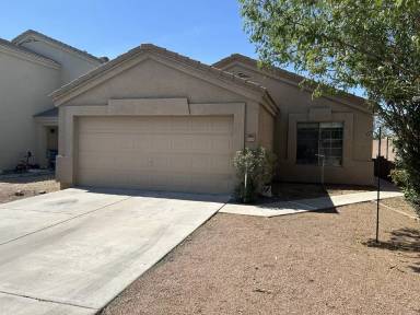 Main picture of 10903 E Arcadia Ave