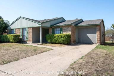 Main picture of 5905 Deerfoot Trl