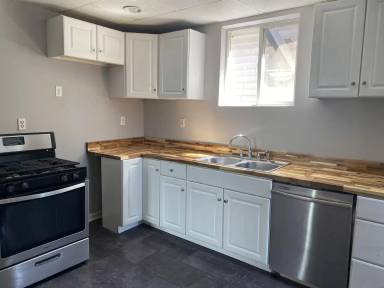 Main picture of 381 5th Ave