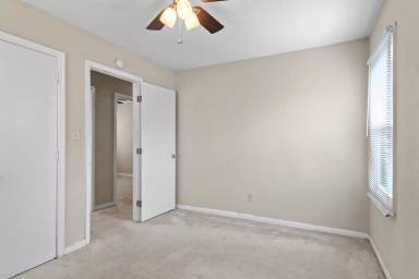 Main picture of 503 Woodfin Rd