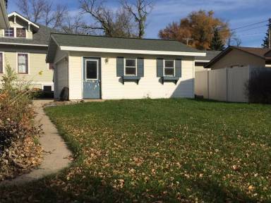 Main picture of 560 5th St NW