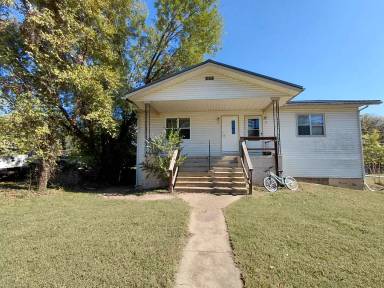 Main picture of 403 Historic 66 W
