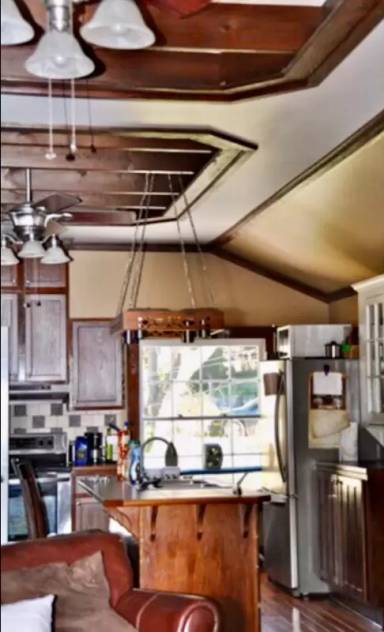 Main picture of 1736 15th Ave S