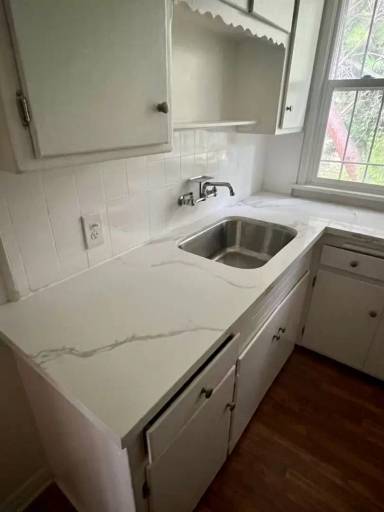 Main picture of 11722 Riverside Dr