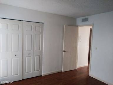 Main picture of 3535 Rebecca Ln