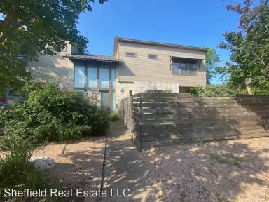 Main picture of 1403 Houston St