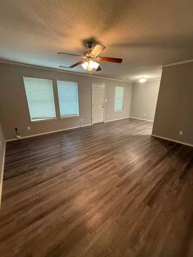 Main picture of 1309 Grand Oak Dr
