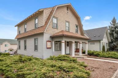 Main picture of 313 5th St