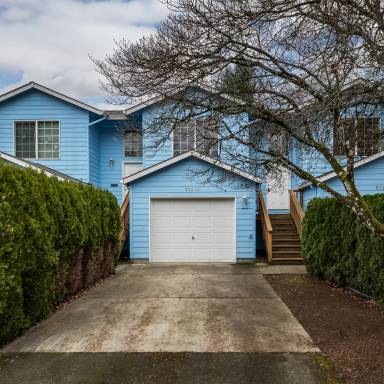 Main picture of 52408 SW 3rd St