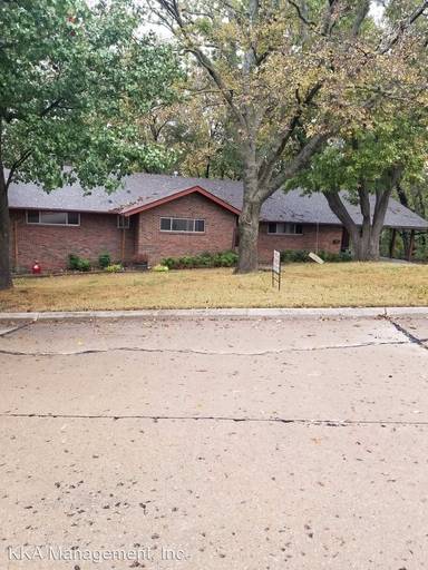 Main picture of 2102 Skyline Pl