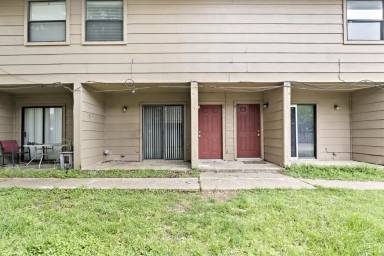 Main picture of 202 Lincoln Ave