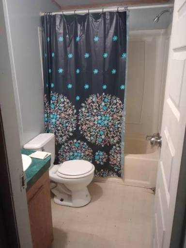 Main picture of 1751 Young Rd