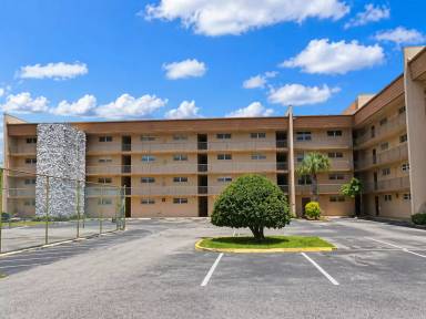 Main picture of Tampa Racquet Club Condo