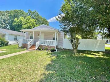 Main picture of 819 Diamond St