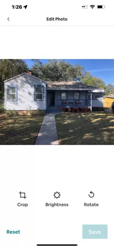 Main picture of 3308 N Avon Ave