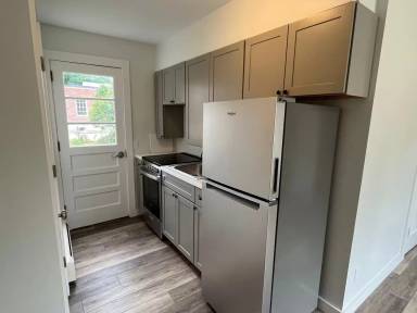 Main picture of 25 E High St