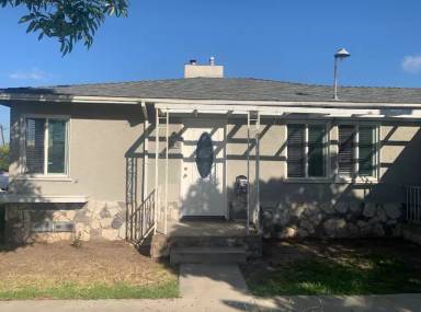 Main picture of 6000 W 86th Pl