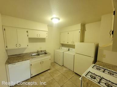 Main picture of 473-523 W Spruce St