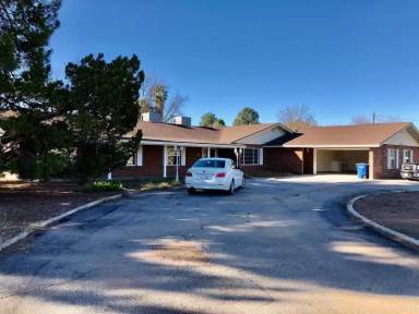 Main picture of 5139 Sterling Pl