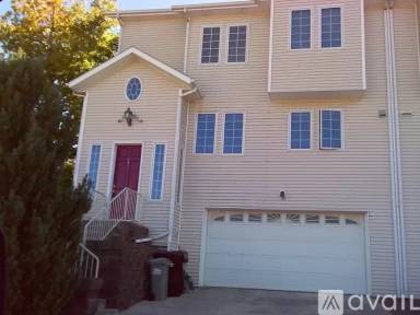 Main picture of 265 NW Terre View Dr