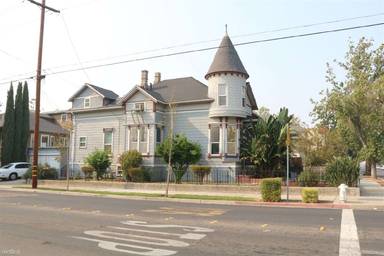 Main picture of 512 E St