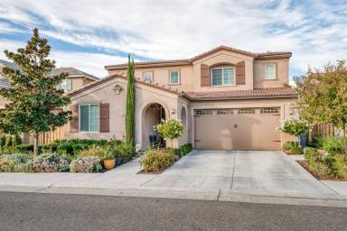 Main picture of 3481 Griffith Ave