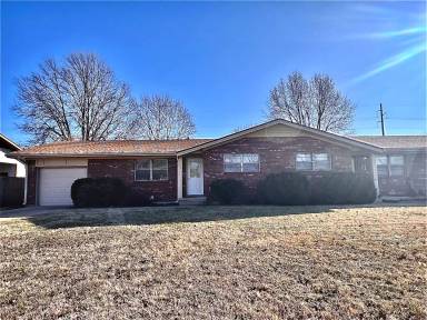 Main picture of 3331 Hawthorn Dr