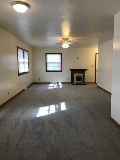 Main picture of 1036 S Weller Ave