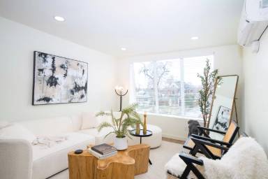 Main picture of 607 S Park St