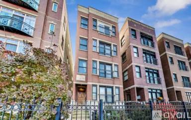 Main picture of 2627 W Belmont Ave