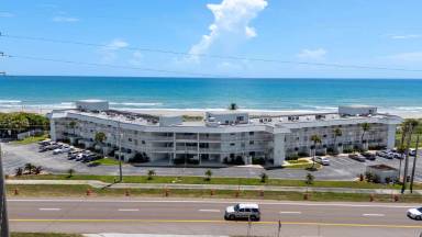 Main picture of 2101 S Atlantic Ave