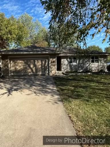 Main picture of 401 17th Ave S