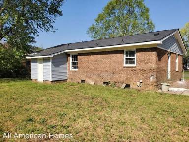 Main picture of 425 Morley Dr