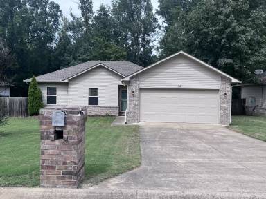 Main picture of 34 Shamsie Dr