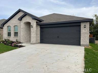 Main picture of 5752 Brookville Dr