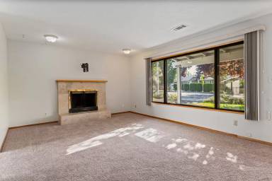Main picture of 1192 SE 21st Ave