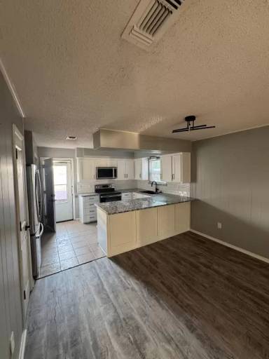 Main picture of 2304 Westchester Dr