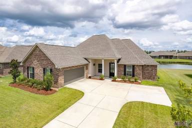 Main picture of 4662 Longwood Dr