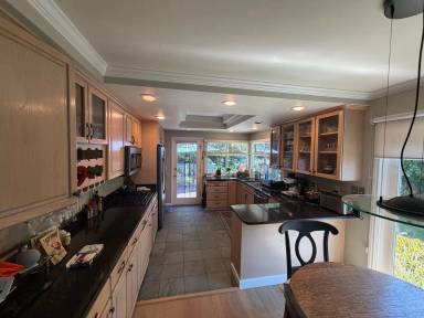 Main picture of 2516 Dapplegray Ln