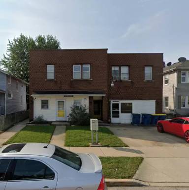 Main picture of 807 W 3rd St