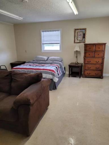 Main picture of 2735 Hope Mills Rd