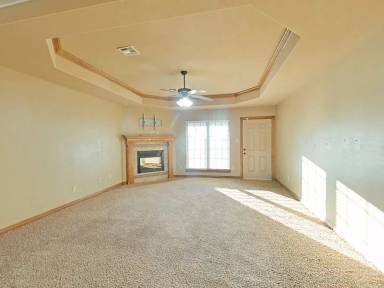 Main picture of 2305 SW 44th St