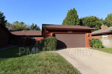 Main picture of 920 E Windfield Pl