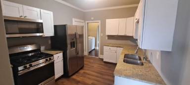 Main picture of 2904 S Compton Ave