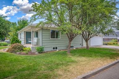 Main picture of 1223 E Saint Maries Ave