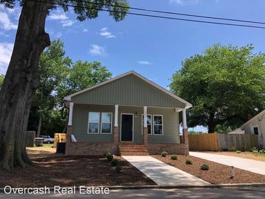 Main picture of 221 York Ave