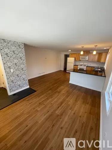 Main picture of 2830 Fillmore St NE