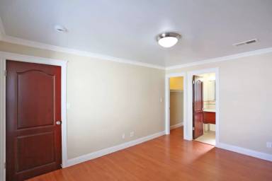 Main picture of 373 5th Ave