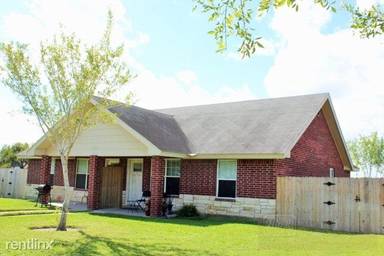 Main picture of 2005 N G St