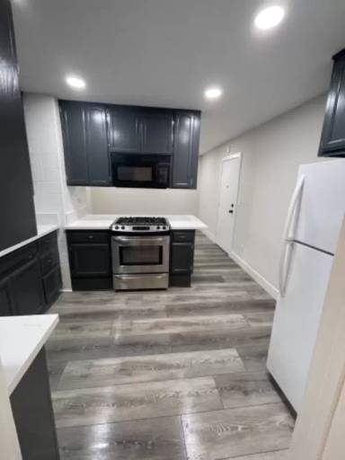 Main picture of 391 E Olive Ave